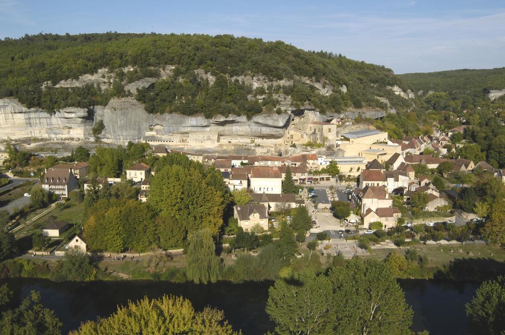 Hostellerie Du Passeur - Hotel & Restaurant - Climatisation Et Piscine Chauffee Les Eyzies 外观 照片