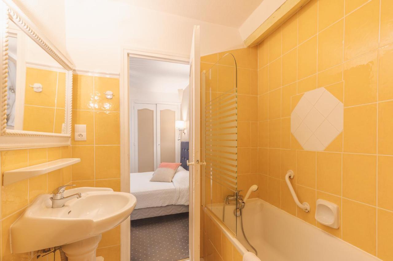 Hostellerie Du Passeur - Hotel & Restaurant - Climatisation Et Piscine Chauffee Les Eyzies 外观 照片
