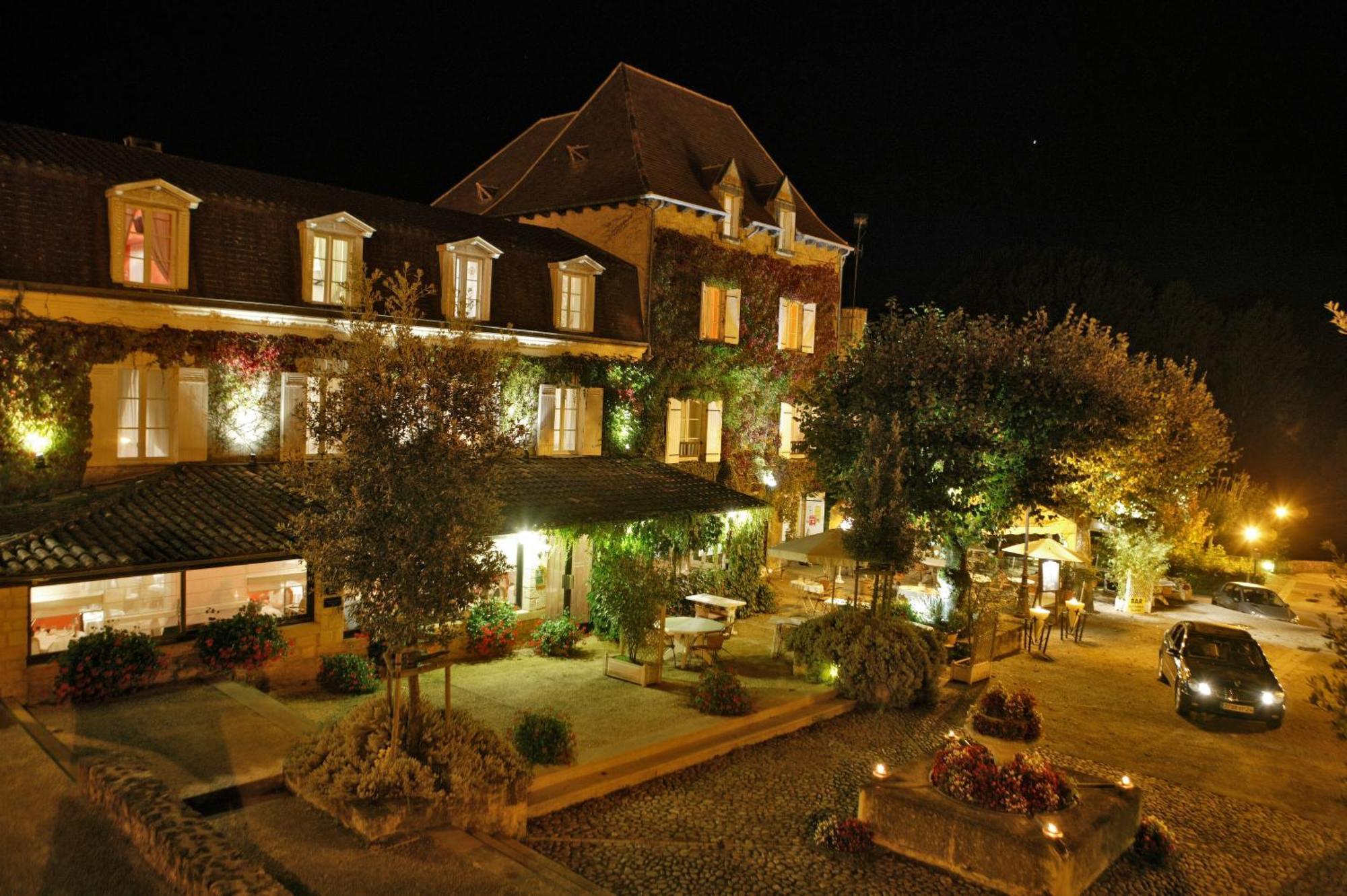 Hostellerie Du Passeur - Hotel & Restaurant - Climatisation Et Piscine Chauffee Les Eyzies 外观 照片