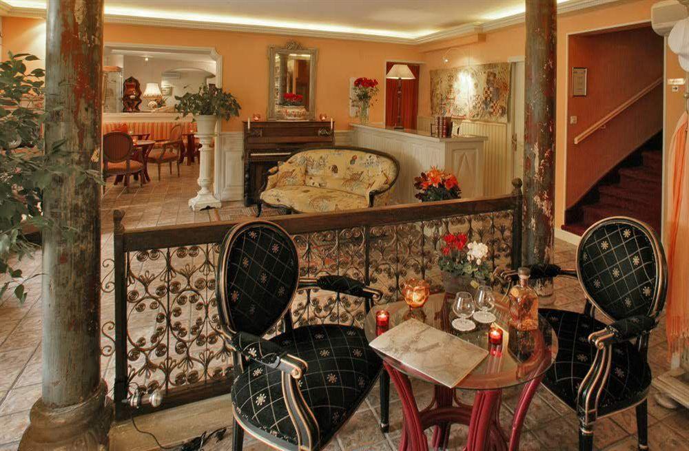 Hostellerie Du Passeur - Hotel & Restaurant - Climatisation Et Piscine Chauffee Les Eyzies 外观 照片