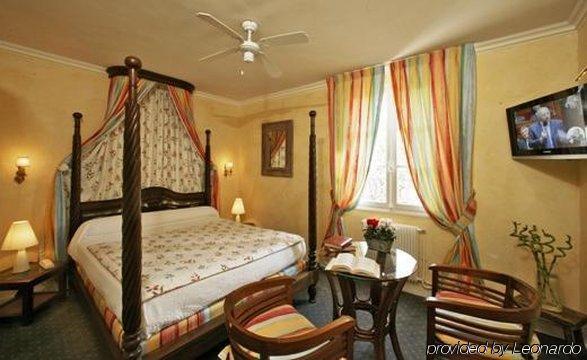 Hostellerie Du Passeur - Hotel & Restaurant - Climatisation Et Piscine Chauffee Les Eyzies 客房 照片